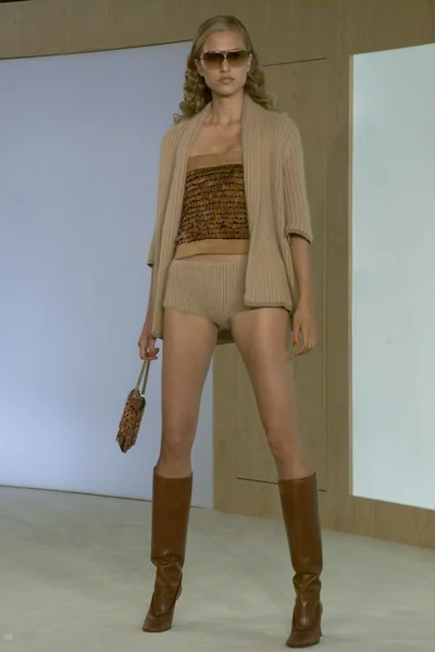 Look 5